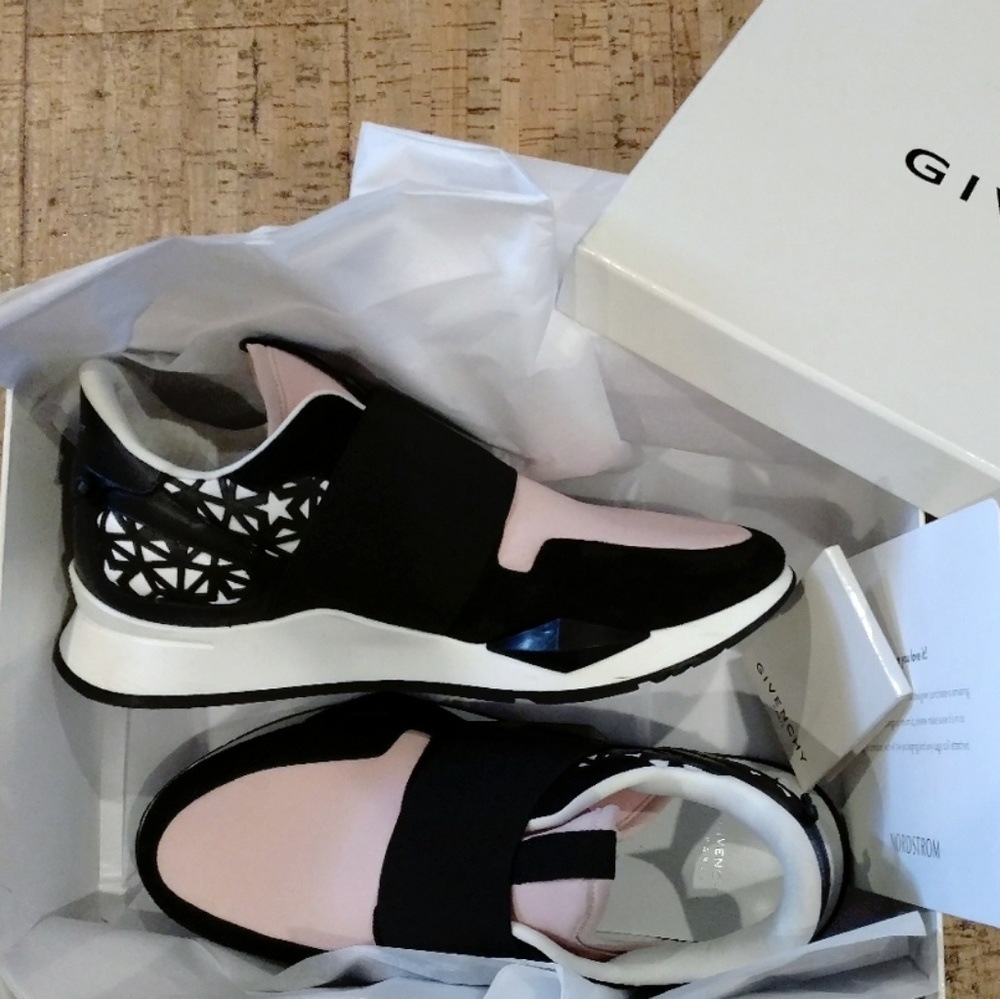 SOLD!  Givenchy Leather Runner Active Sneakers - Picture 4 of 8